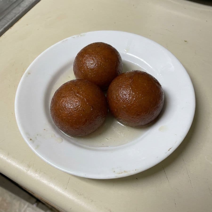 Gulab Jamun (3 PCS)